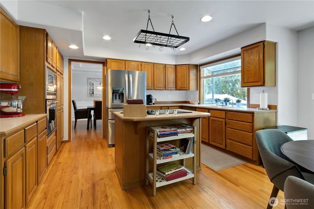 20425 96th Way S, Kent, WA 98031