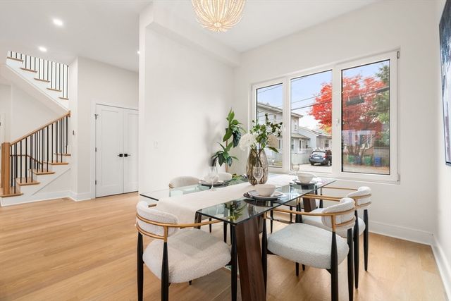 45 River Ave 45, Newton, MA 02464