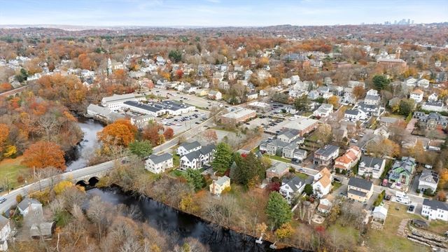 45 River Ave 45, Newton, MA 02464