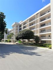 2801 N Palm Aire Drive 604, Pompano Beach, FL 33069