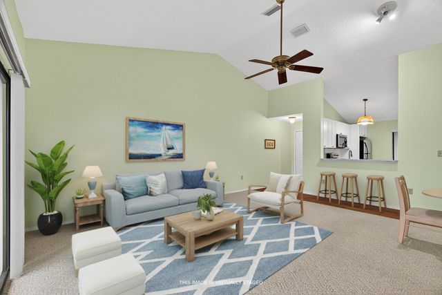 5720 Pelican Pointe Drive 3, Sebastian, FL 32958