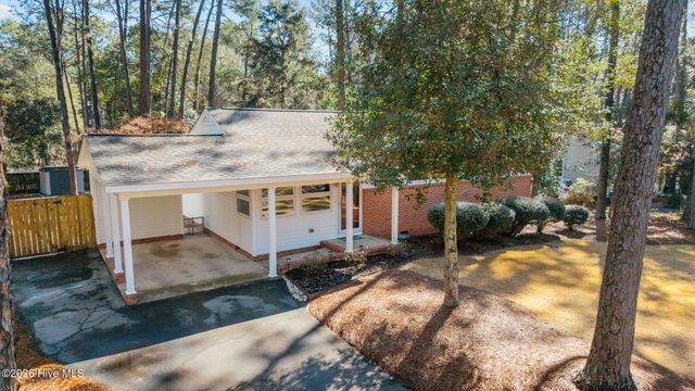 401 Crestview Road, Southern Pines, NC 28387