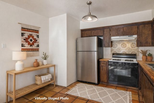 414 A and B Camino Don Miguel, Santa Fe, NM 87505