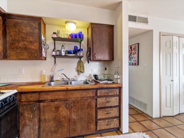 414 A and B Camino Don Miguel, Santa Fe, NM 87505