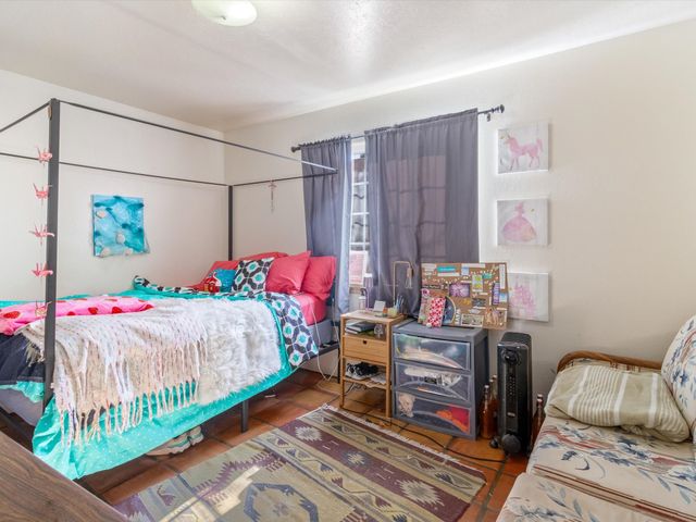 414 A and B Camino Don Miguel, Santa Fe, NM 87505
