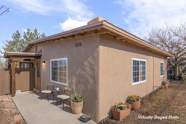 414 A and B Camino Don Miguel, Santa Fe, NM 87505