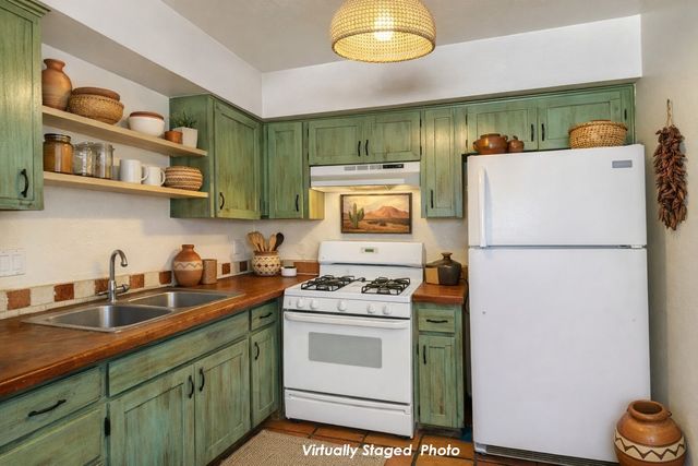 414 A and B Camino Don Miguel, Santa Fe, NM 87505