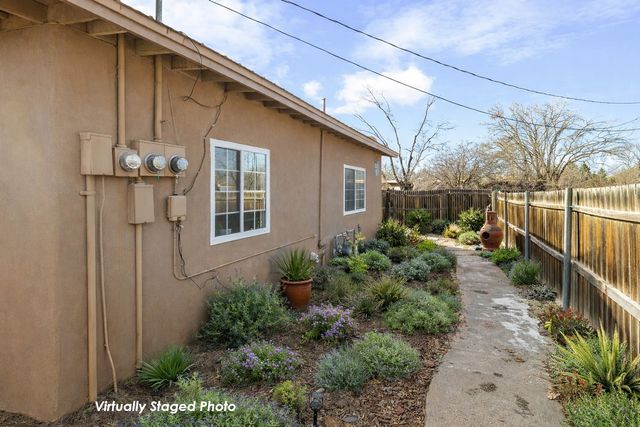 414 A and B Camino Don Miguel, Santa Fe, NM 87505