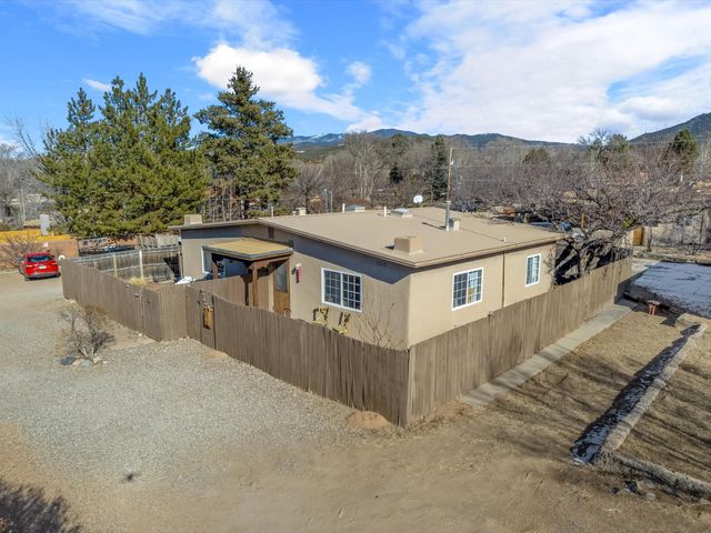 414 A and B Camino Don Miguel, Santa Fe, NM 87505