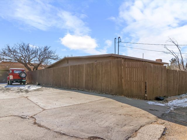 414 A and B Camino Don Miguel, Santa Fe, NM 87505