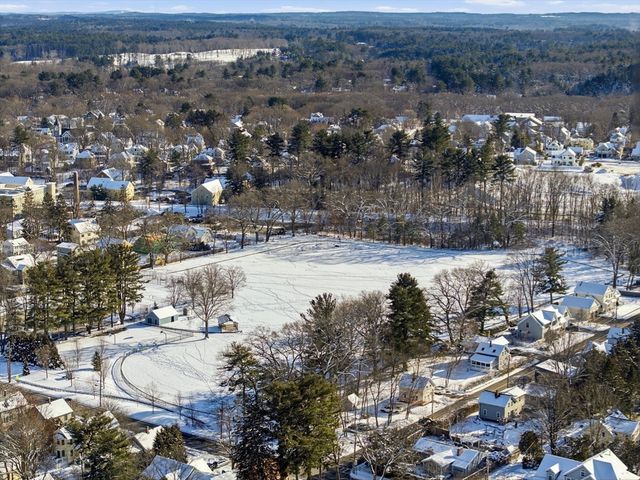 42 Sunnyside Lane, Concord, MA 01742