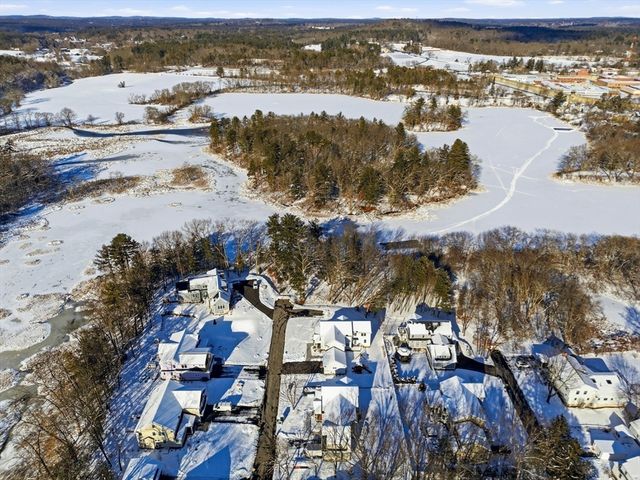 42 Sunnyside Lane, Concord, MA 01742