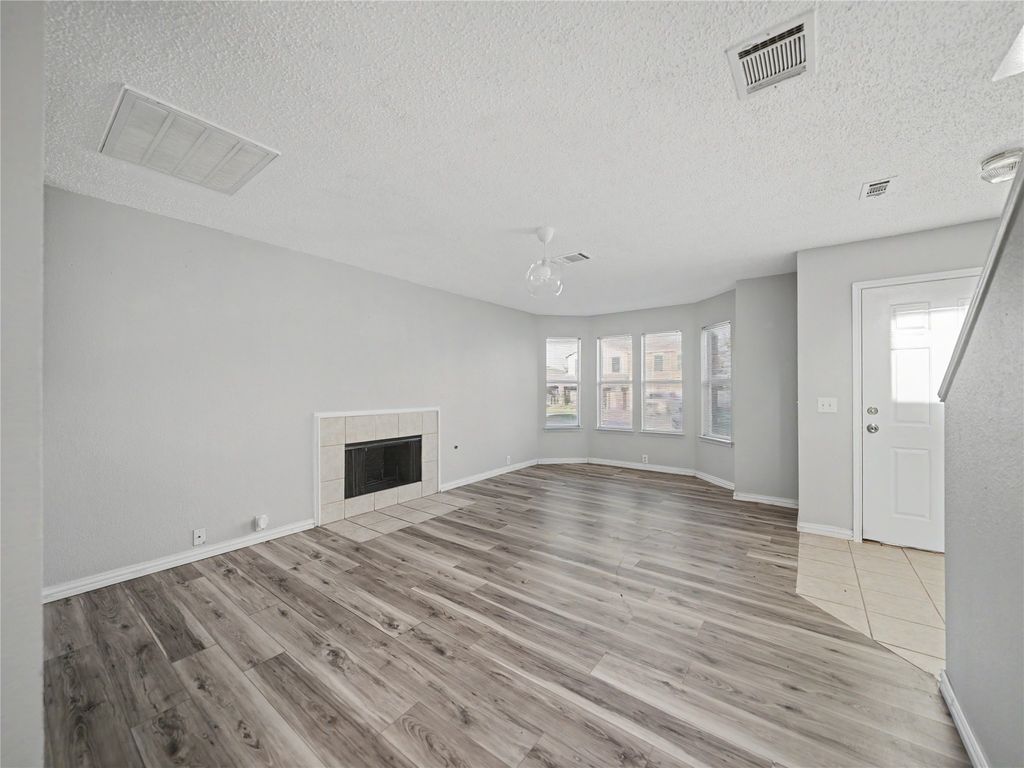 8513 Horse Whisper Lane, Fort Worth, TX 76131 — photo 4