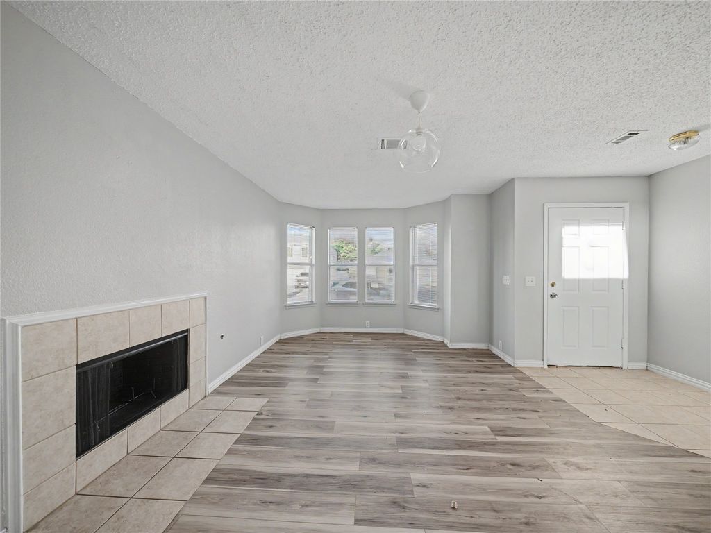 8513 Horse Whisper Lane, Fort Worth, TX 76131 — photo 5