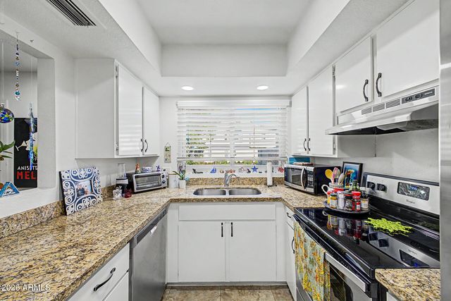5323 S MITCHELL Drive, Tempe, AZ 85283