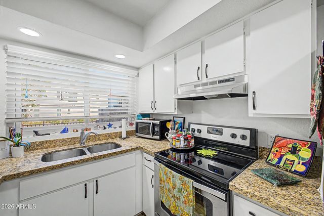 5323 S MITCHELL Drive, Tempe, AZ 85283