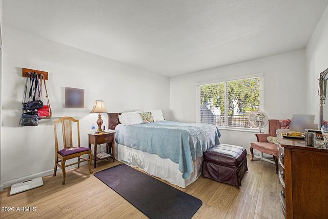 5323 S MITCHELL Drive, Tempe, AZ 85283