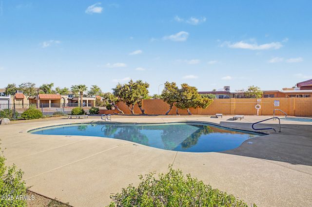 5323 S MITCHELL Drive, Tempe, AZ 85283