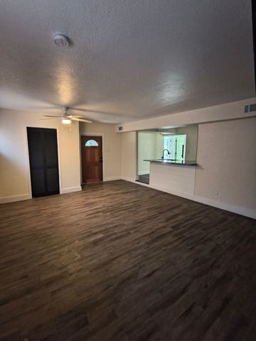 140 Doe Run Road, Gun Barrel City, TX 75156