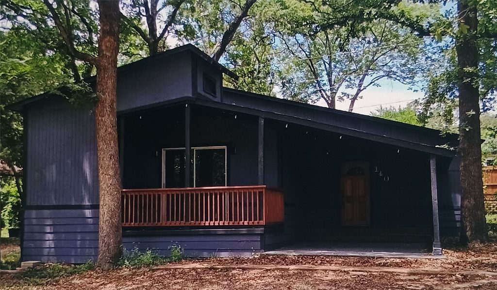 140 Doe Run Road, Gun Barrel City, TX 75156
