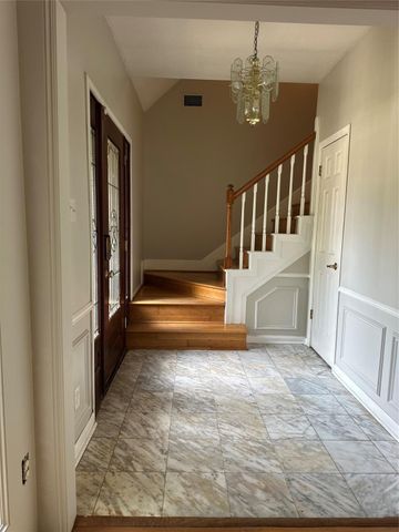 3411 Stoney Oak Drive, Houston, TX 77068