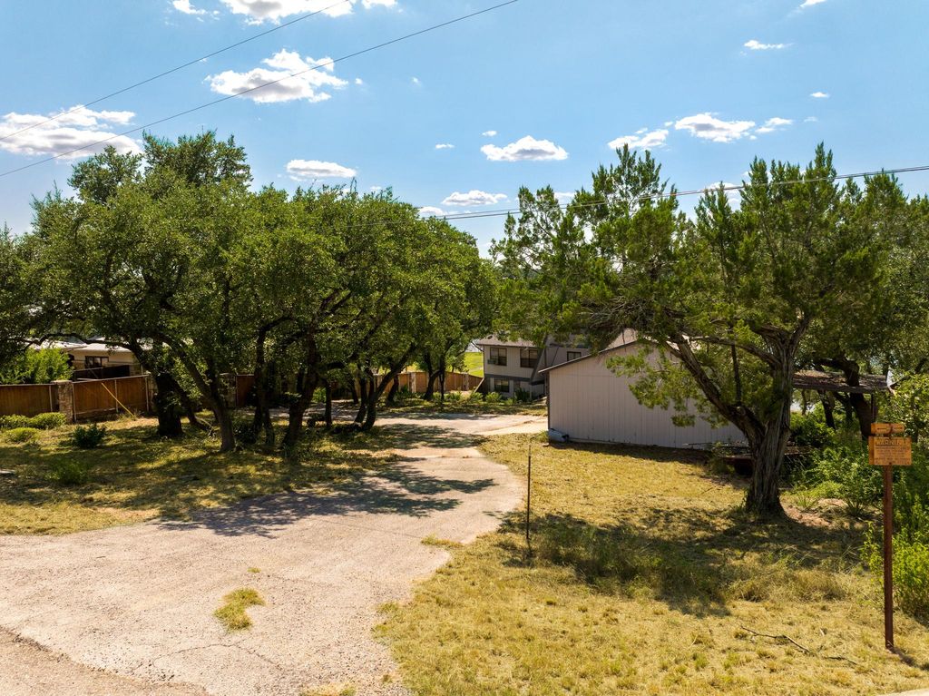 19625 Lakehurst LOOP, Spicewood, TX 78669