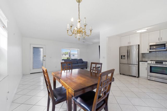 249 Burgundy F, Delray Beach, FL 33484