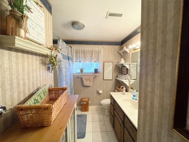 14 Robinhood Lane, Bridgeport, TX 76426