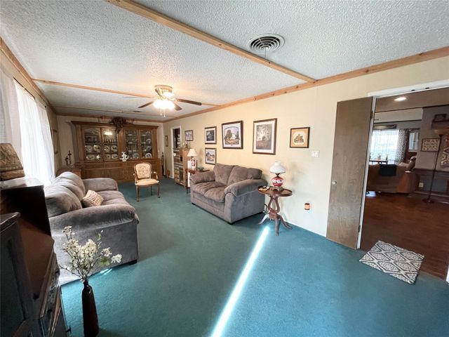 14 Robinhood Lane, Bridgeport, TX 76426