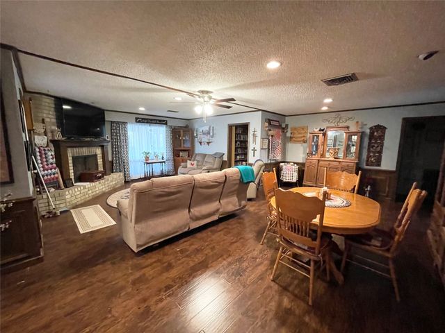 14 Robinhood Lane, Bridgeport, TX 76426