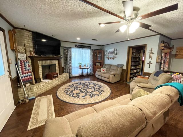 14 Robinhood Lane, Bridgeport, TX 76426