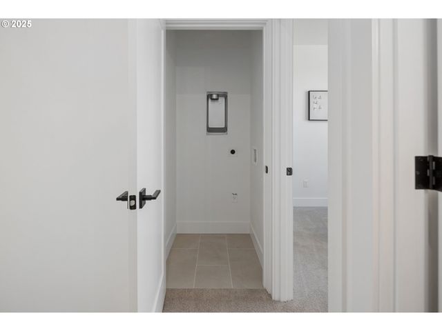 4512 Ne WYGANT St, Portland, OR 97218