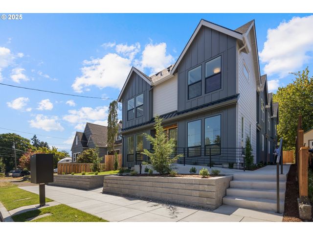 4512 Ne WYGANT St, Portland, OR 97218