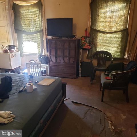 741 N 38TH ST, Philadelphia, PA 19104