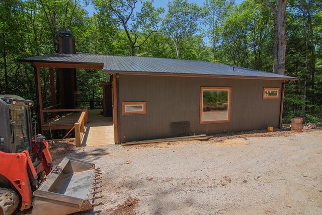 1990 Big Creek, Blue Ridge, GA 30513