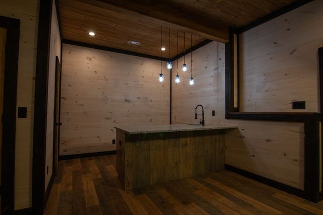 1990 Big Creek, Blue Ridge, GA 30513