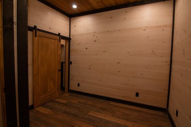 1990 Big Creek, Blue Ridge, GA 30513