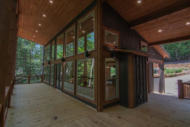 1990 Big Creek, Blue Ridge, GA 30513