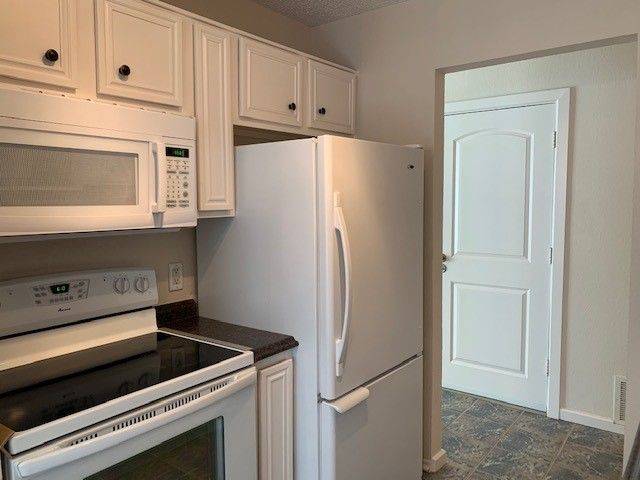 766 Deauville Circle E, Fort Worth, TX 76108