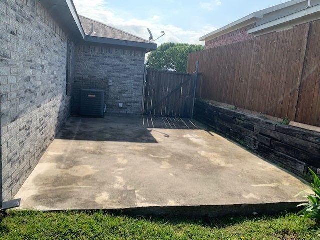 766 Deauville Circle E, Fort Worth, TX 76108