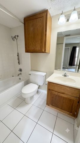 9811 Walnut Street F201, Dallas, TX 75243