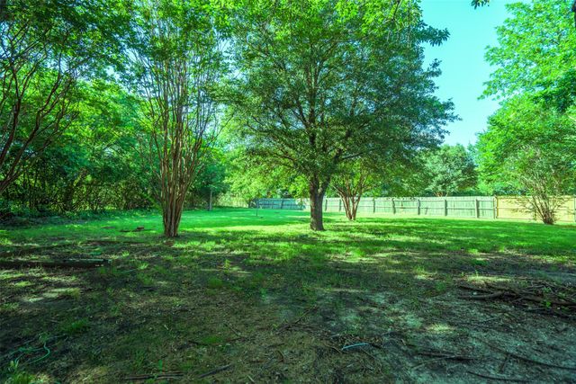 149 Lassetter Drive, Red Oak, TX 75154