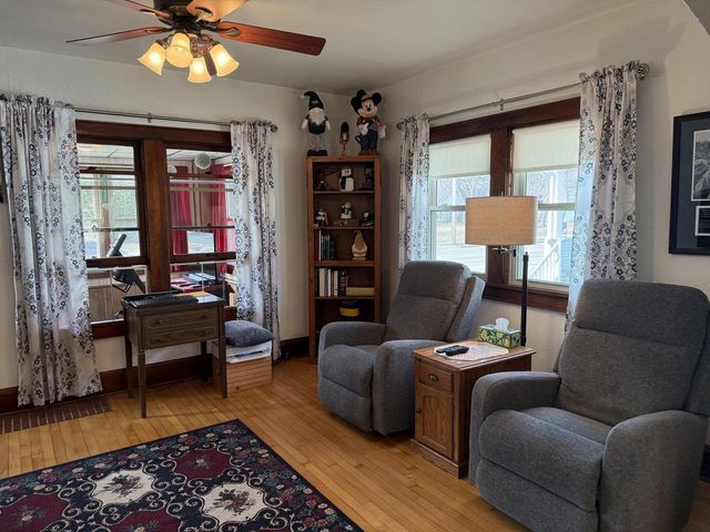 1046 DOUSMAN STREET, Green Bay, WI 54303