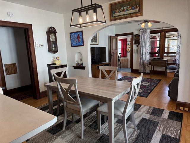 1046 DOUSMAN STREET, Green Bay, WI 54303