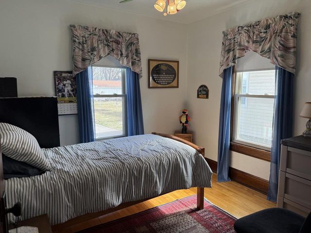 1046 DOUSMAN STREET, Green Bay, WI 54303