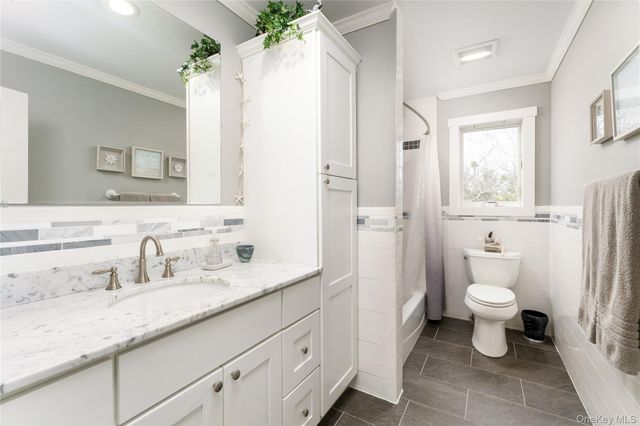 61 Atlantic Avenue, Hampton Bays, NY 11946