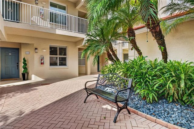 3554 HALDEMAN CREEK DR 111, Naples, FL 34112