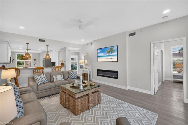 3554 HALDEMAN CREEK DR 111, Naples, FL 34112