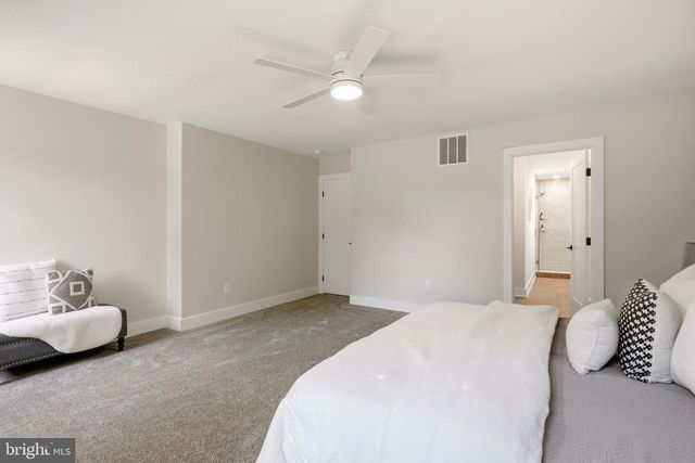 18 OLD MILL RD, Sewell, NJ 08080