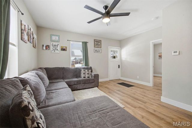 607 Pine Street, Highland, IL 62249